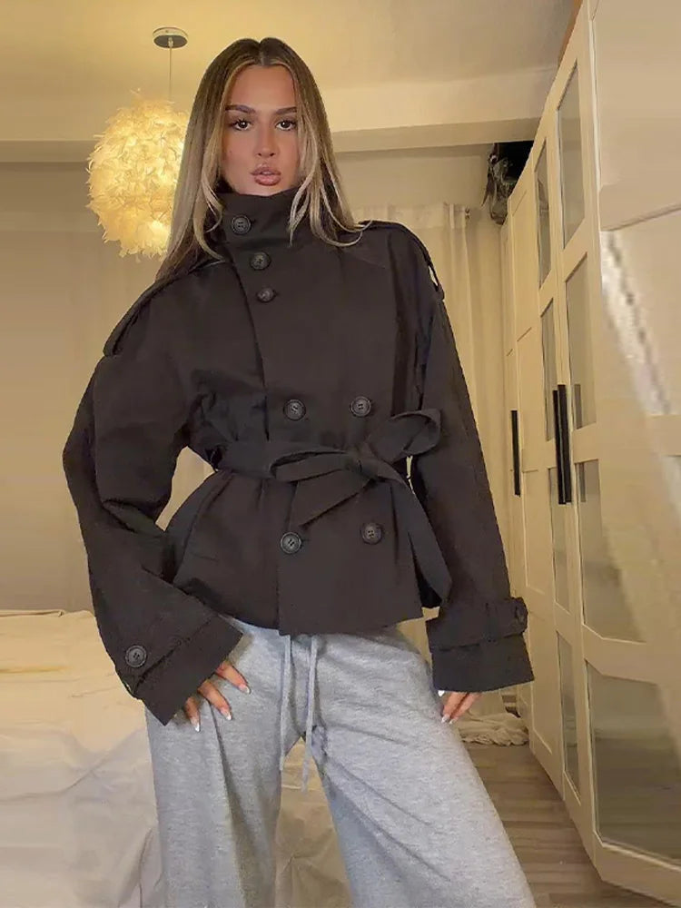 Gabardina Cruzada con Cuello Alto y Lazada