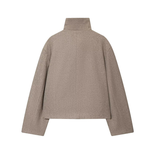 Abrigo Holgado con Cuello Solapa y Botones