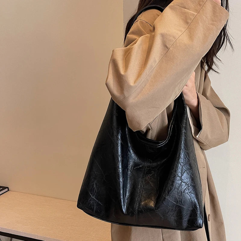 Bolso de Hombro de Ante de Gran Capacidad