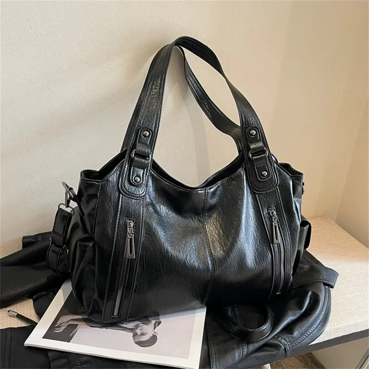 Bolso de Hombro Bicolor con Cremallera