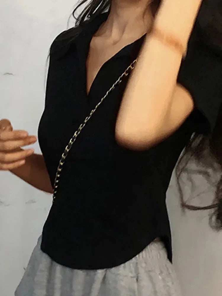 Top Corto de Manga Corta con Cuello Solapa